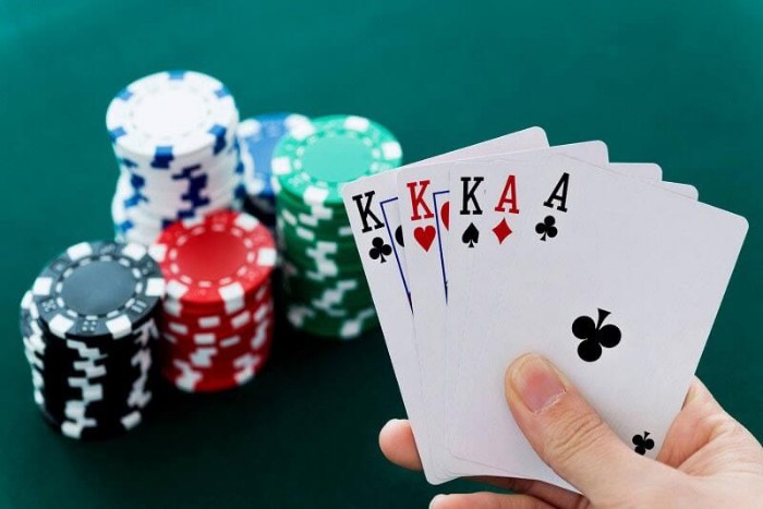 Luật chơi poker qua các vòng cược